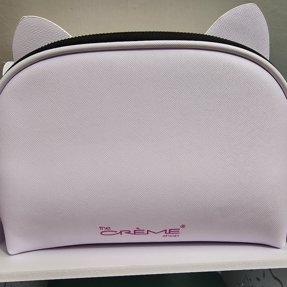 Hello Kitty Creme Cosmetic bag! NWT! - Picture 4 of 8